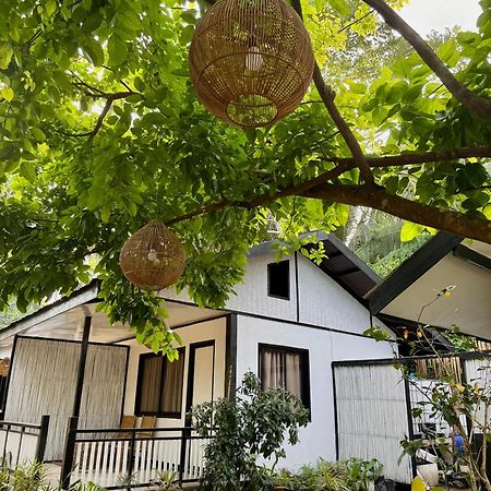 Bed and Breakfast Kasitas Sibaltan Ель-Нідо Екстер'єр фото